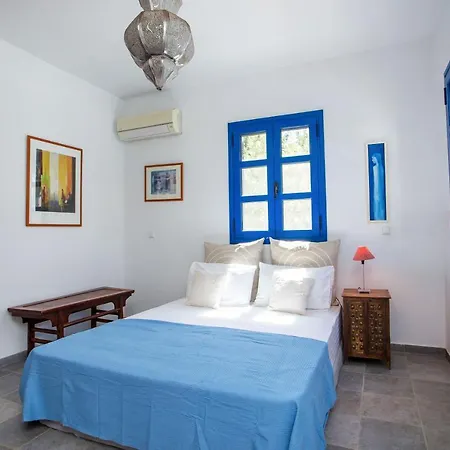 Villa Blue Sapphire