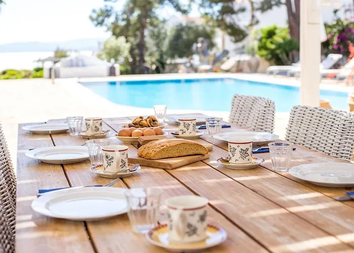 Blue Sapphire Pefki (Rhodes)