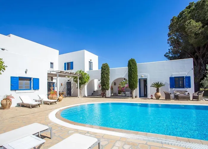 Blue Sapphire Pefki (Rhodes)