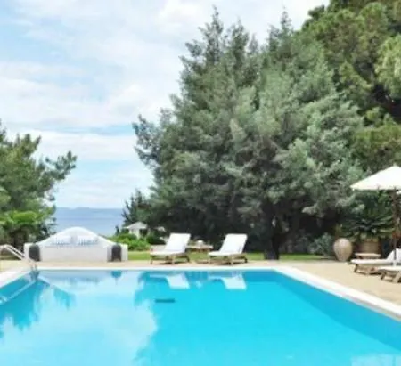 Blue Sapphire Vila Pefki