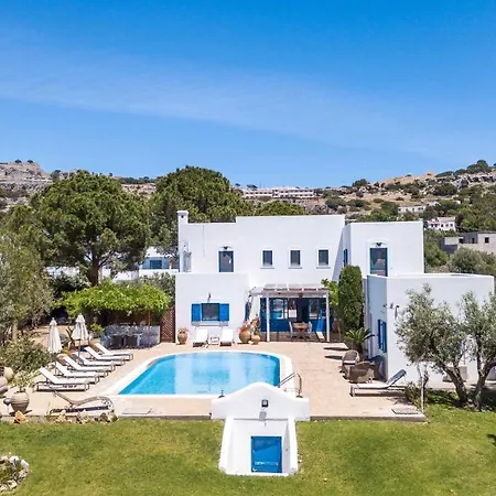 Blue Sapphire Vila Pefki